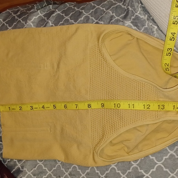 New Xtra Small Butt Shaping Shapewear - Picture 3 of 7